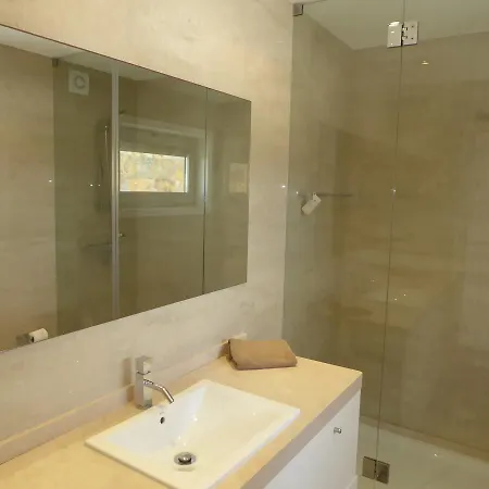 Villa Cip V5 Farol